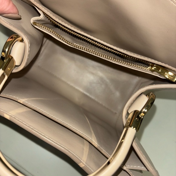 Ferragamo Thea bag - Picture 7 of 10